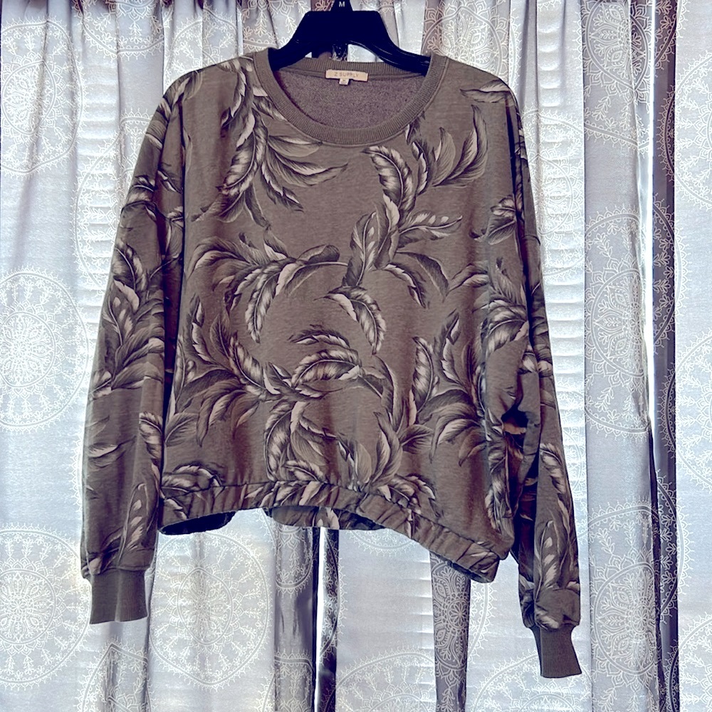 Z Supply. Grey w feathers. Size medium. Sweatshirt